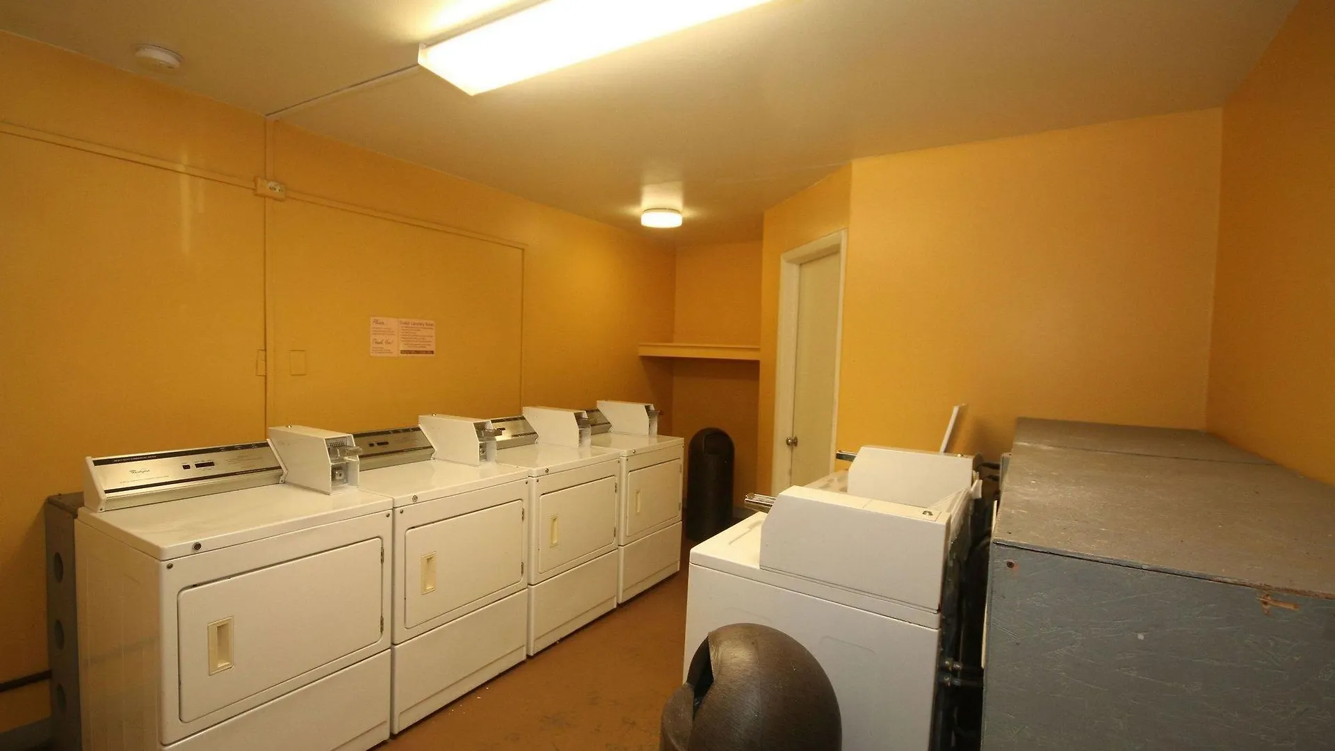 Royal Inn And Suites Charlotte Airport 2*,  United States