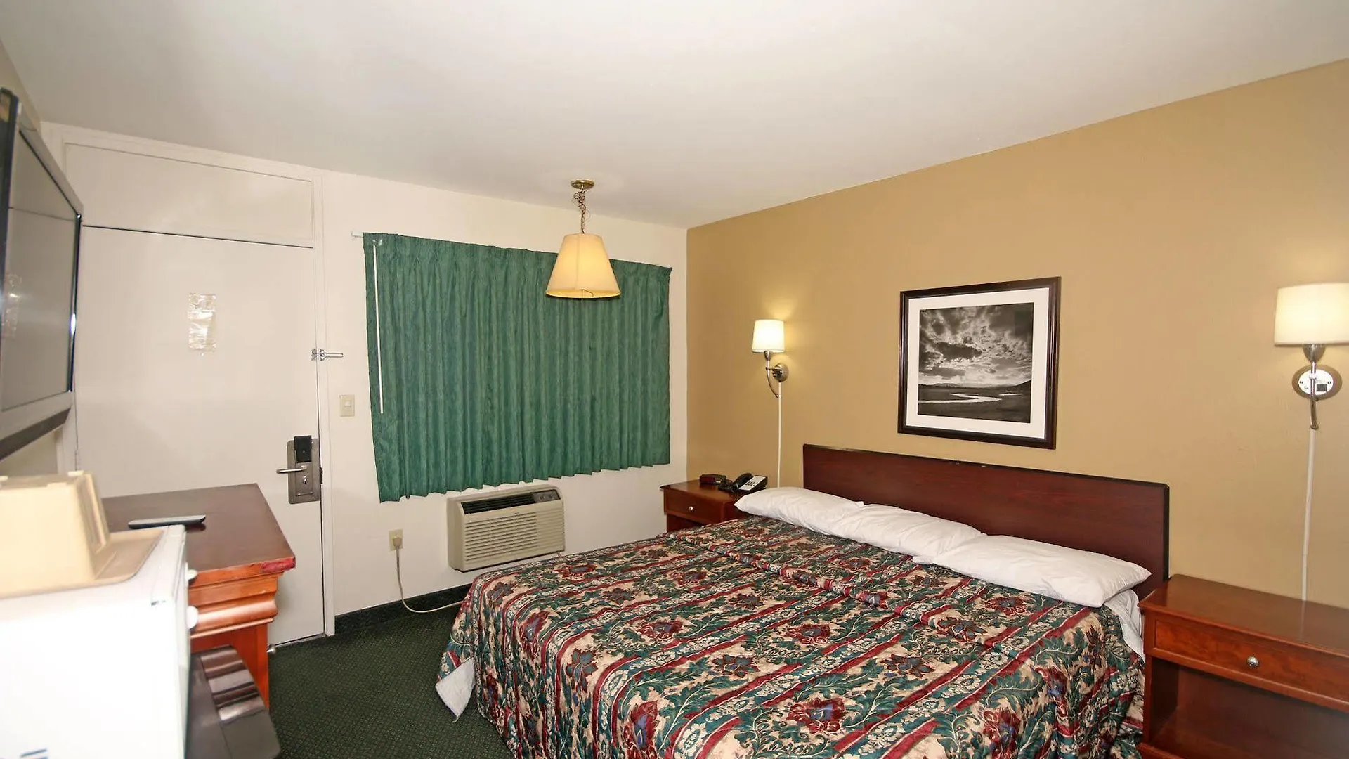 Royal Inn And Suites Charlotte Airport United States